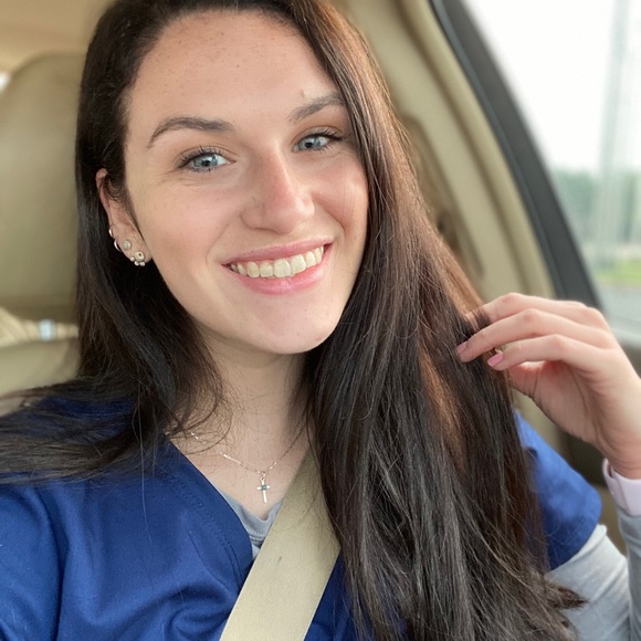 Meet your Posher, Julian - Picture 3 of 3